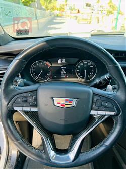 Cadillac XT6